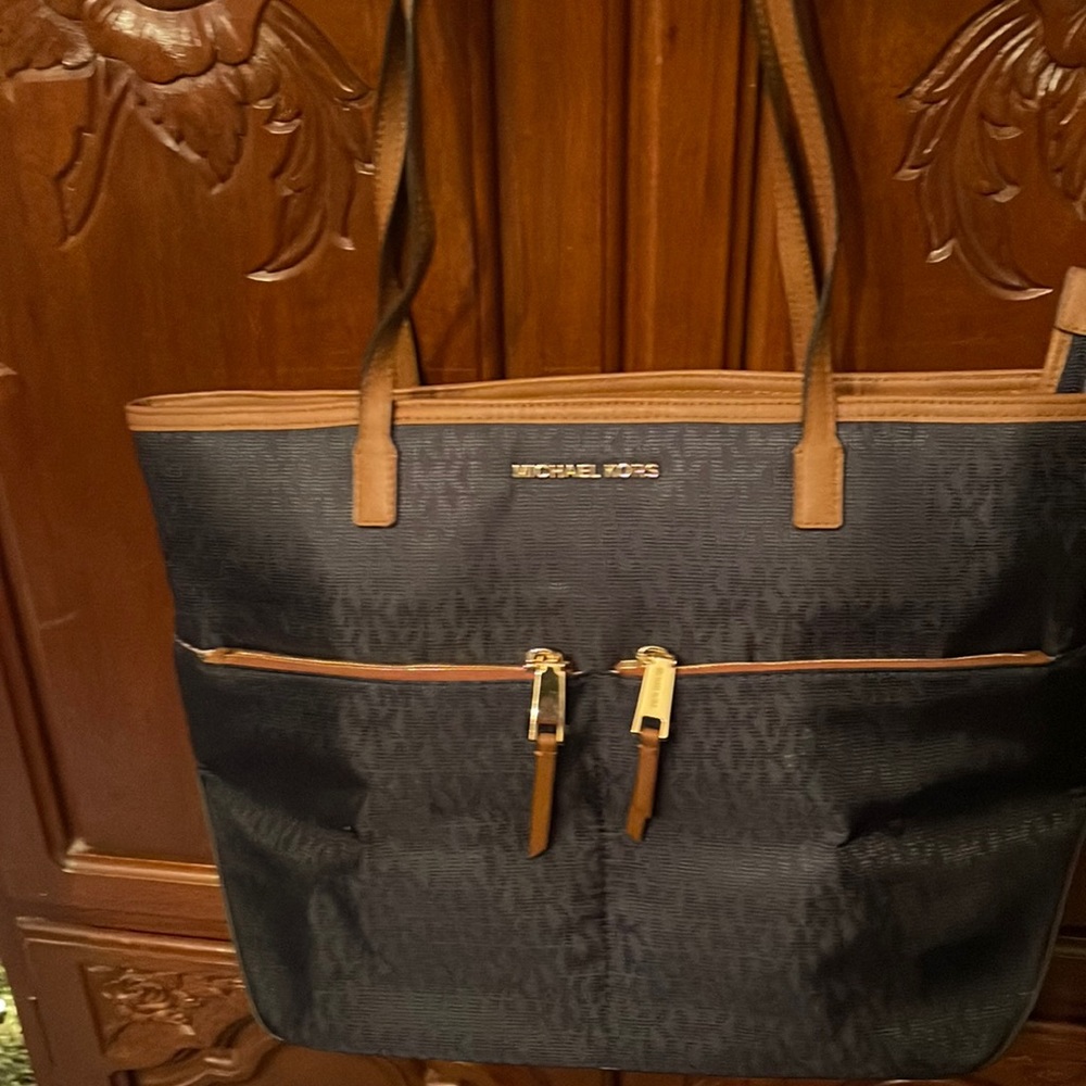 MK purse